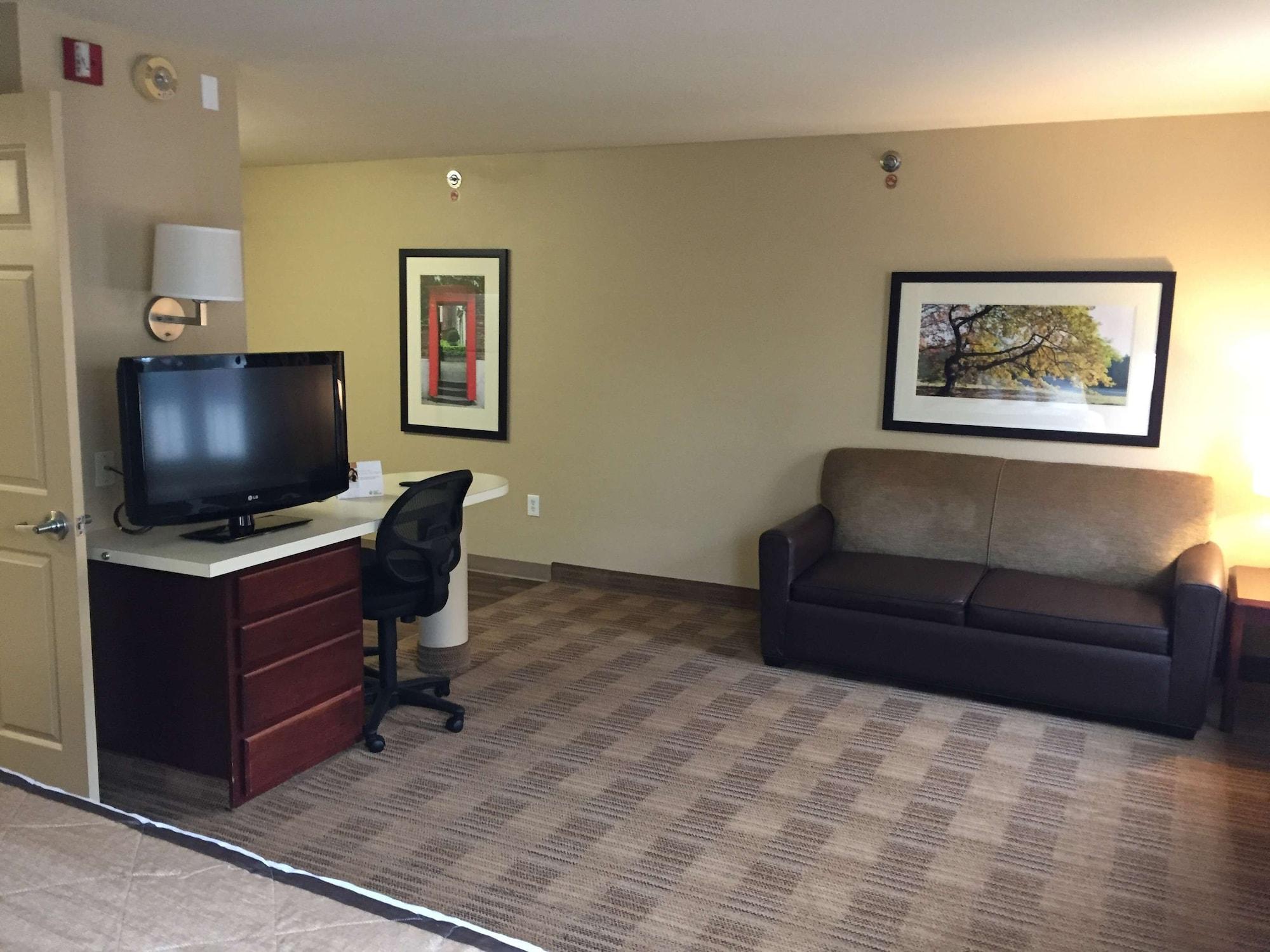 Extended Stay America Select Suites - Orlando - Maitland - Summit Tower Blvd Altamonte Springs Buitenkant foto