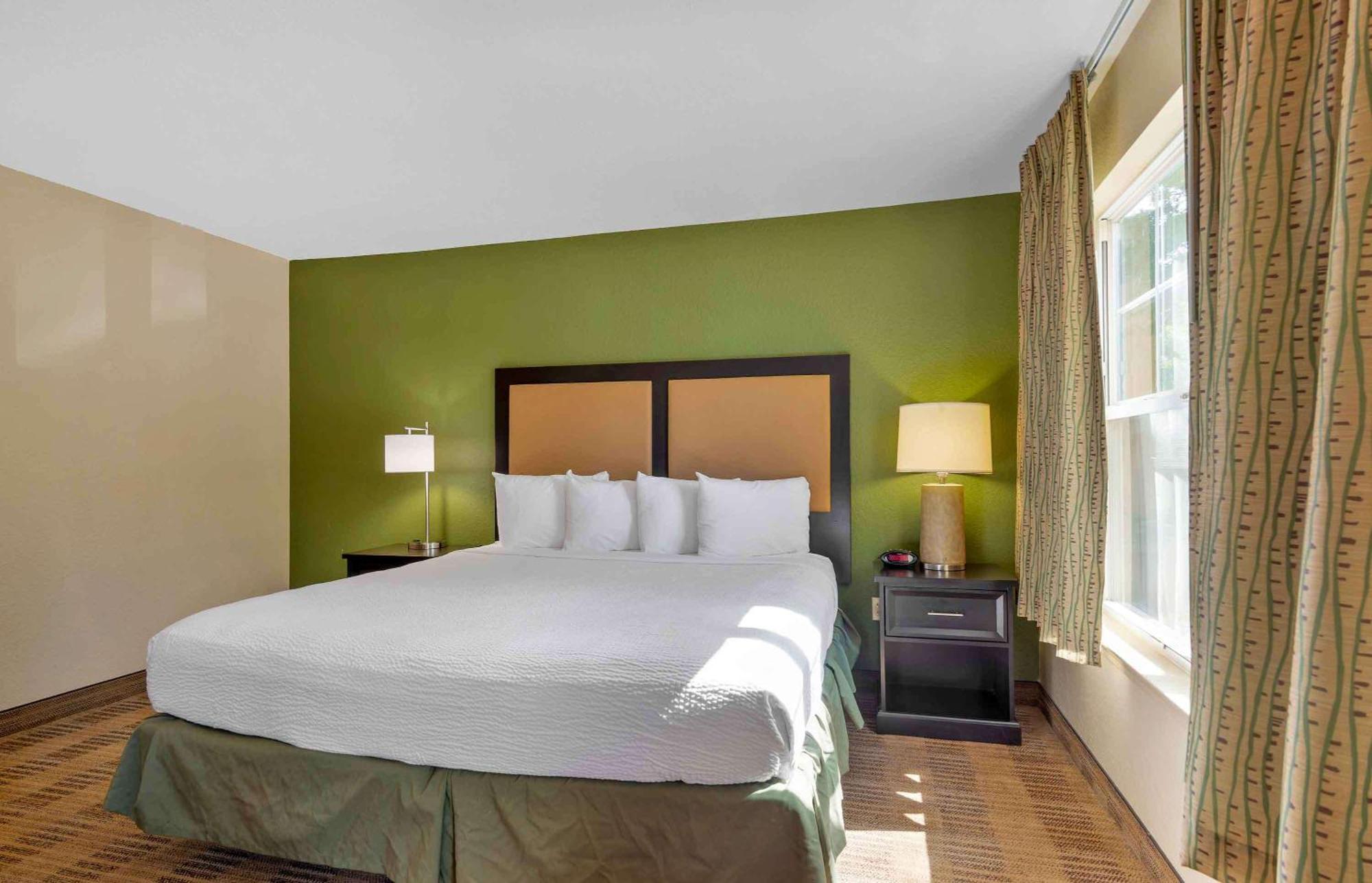 Extended Stay America Select Suites - Orlando - Maitland - Summit Tower Blvd Altamonte Springs Buitenkant foto