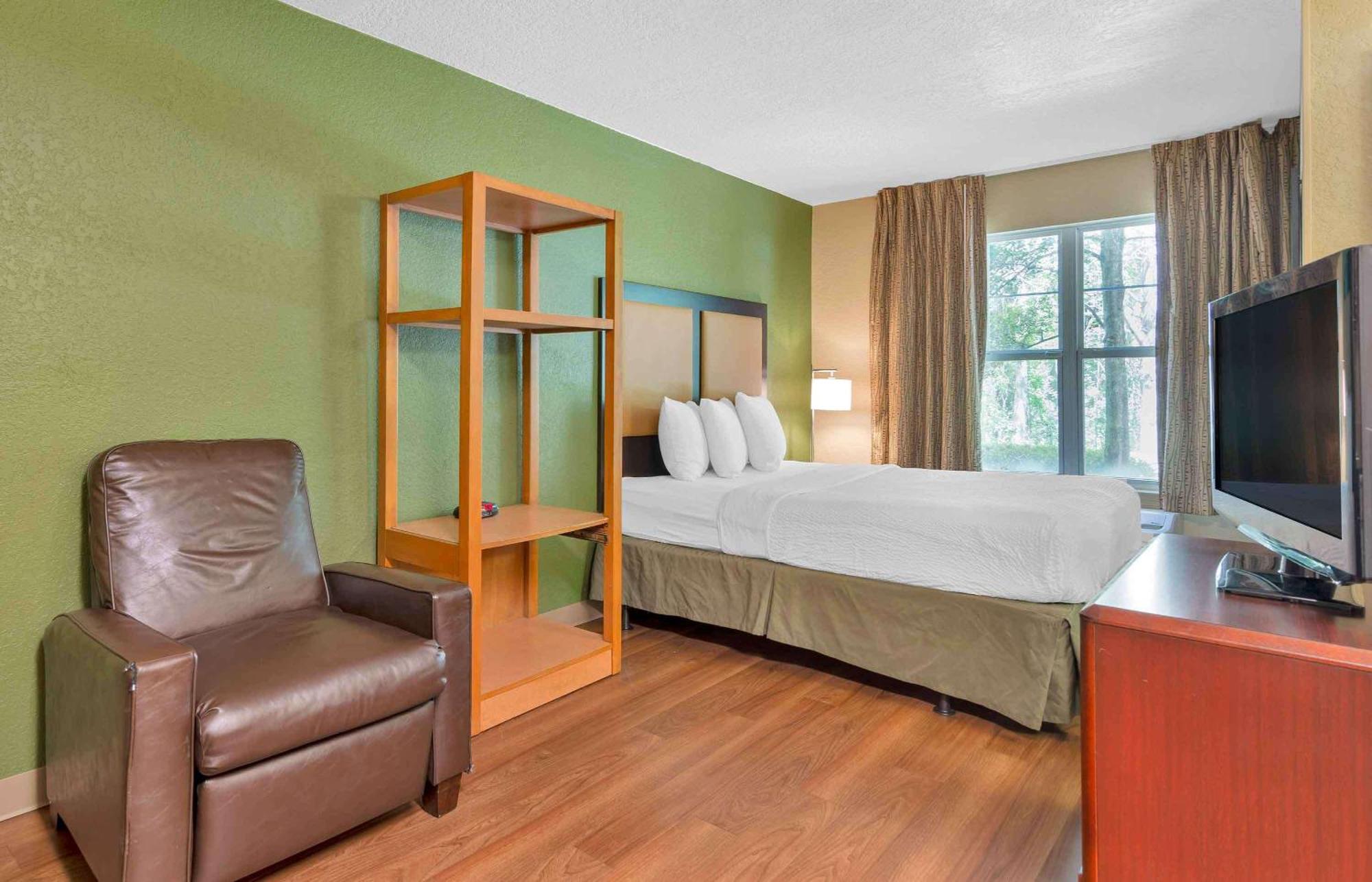 Extended Stay America Select Suites - Orlando - Maitland - Summit Tower Blvd Altamonte Springs Buitenkant foto